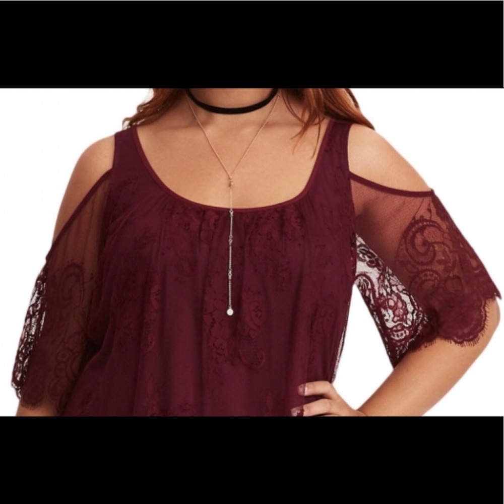 💄Burgundy Lace Cold Shoulder Dress - Picture 5 of 6